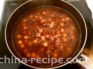 红豆汤圆,大火烧开煮3分钟，小汤圆都漂浮上来就熟了