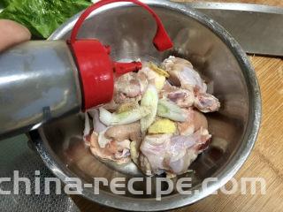 可乐鸡翅根,一茶匙蚝油