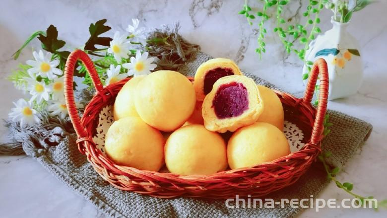 The method of making pumpkin purple sweet potato buns
