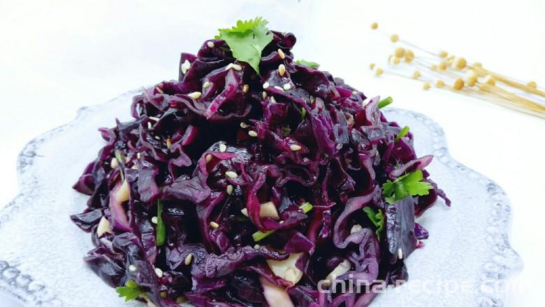 The recipe for cold mixed purple cabbage