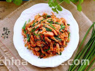 独家韭菜炒河虾,赶紧试试看！