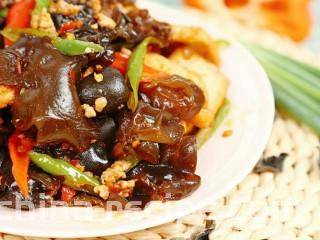 木耳炒豆腐,完成