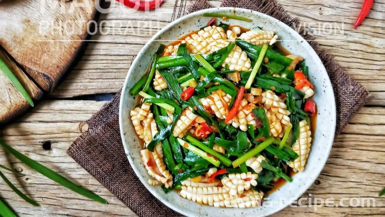 The recipe for chives and squid