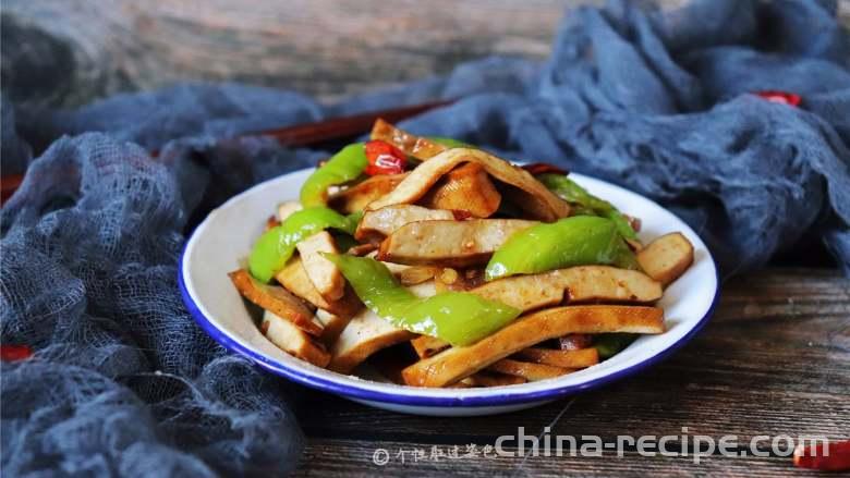 Stir fried dried tofu with green peppers