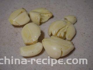 美味私房茄子,大蒜拍碎