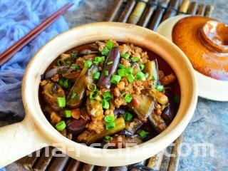 酱爆肉末茄子煲,成品图