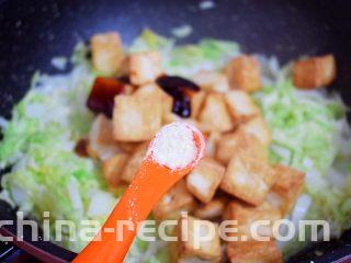白菜豆腐,加入鸡精