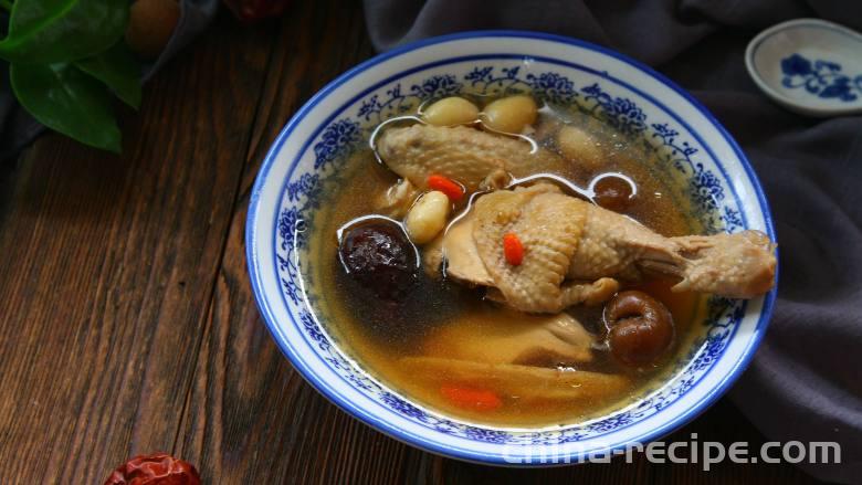 Method of Huangqi, Red Dates, and Soil Chicken Soup