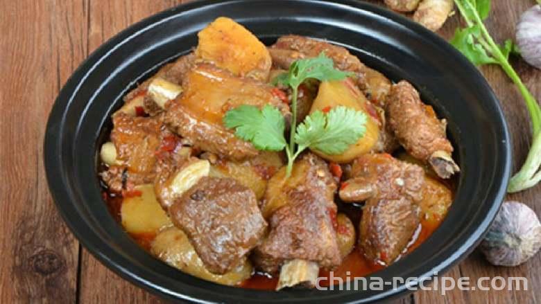 The method of cooking pork ribs with taro