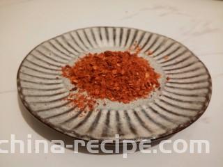 麻辣鲜香土豆块,辣椒粉2勺（这是专门烧烤和蘸料的辣椒粉，可以直接用，不需要提前炒香）