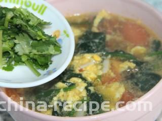 鸡蛋西红柿菠菜汤,加入汤里