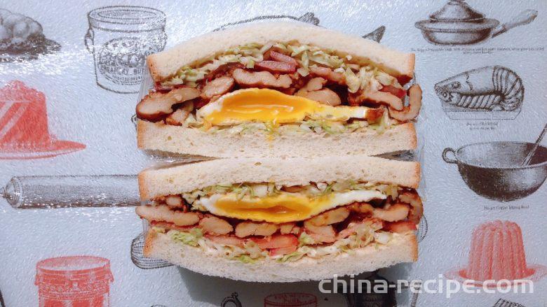 The recipe for Japanese style chicken breast meat and egg sandwich