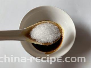 酱汁烧茄子,白糖半勺