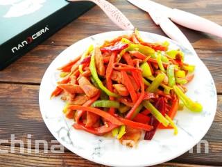 青椒炒肉丁,成品图。