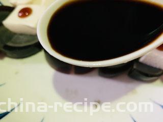 小葱拌豆腐,加酱油