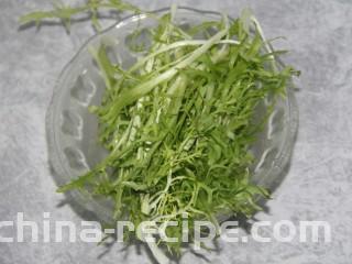 金枪鱼通心粉沙拉,洗净一把苦菊