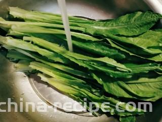 麻酱油麦菜,冲洗干净