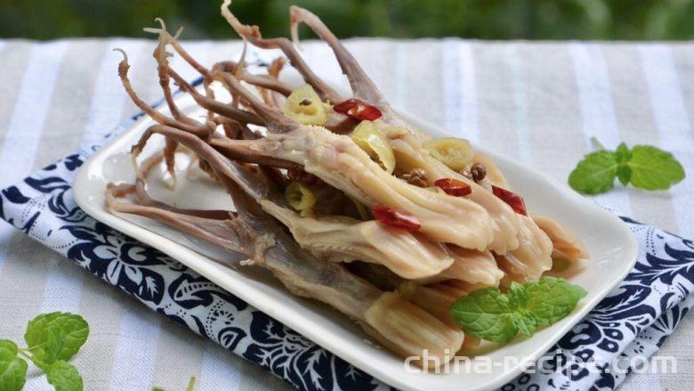 Practice of Red-Stewed Duck tongue