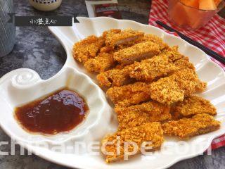 超级酥脆的炸猪排,诱惑到你没？
话说你吃猪排，喜欢什么蘸料？