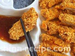 超级酥脆的炸猪排,我这次换了个蘸料，感觉也是很不错的呢。