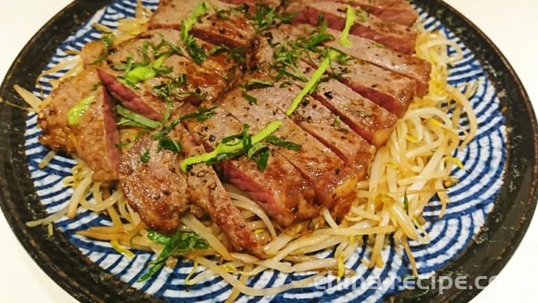 The recipe for stir frying beef steak in Japanese style