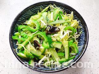 夏日清爽大拌菜,装盘