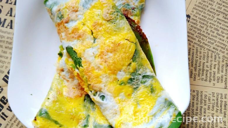 The recipe for spinach pancake and fruit
