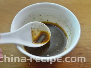 黑椒牛肉杏鲍菇,再加入少许水，调匀
