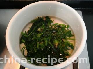 芙蓉鲜蔬汤,煮开后，放入菠菜段