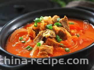 番茄牛肉煲,习惯性的来个特写，色诱一下亲们的味觉。