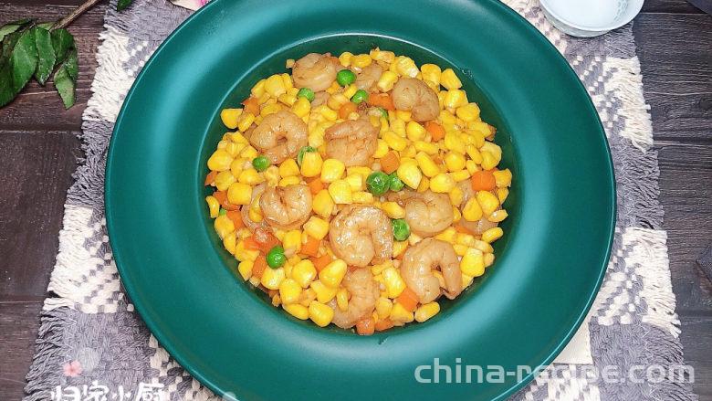 The method of stir frying shrimp with corn