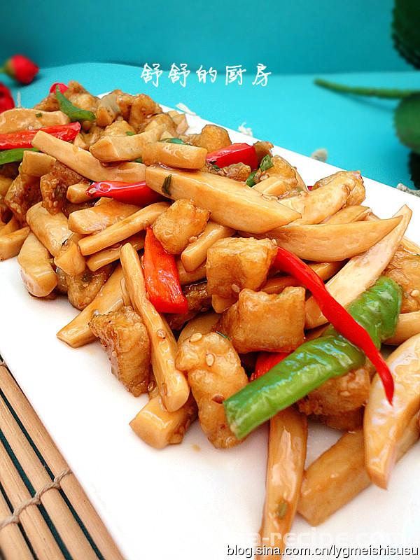 The recipe for frying sea bass with shiitake mushrooms