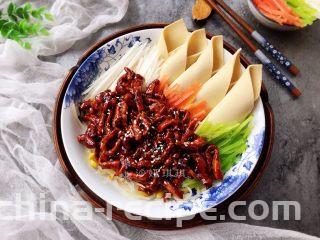 五彩京酱肉丝,口感丰富又营养！