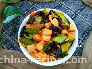 木耳黄瓜烧豆腐,成品图