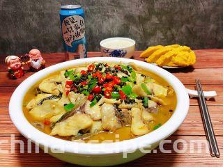 酸菜鱼片汤,酸菜鱼片汤是宴客必备的拿手大菜哦