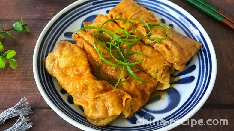 The method of making tofu skin with meat