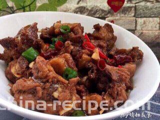 香辣啤酒鸭,成品1：特别下饭的香辣啤酒鸭，味道特别赞，喜欢的亲们一起做起来吧