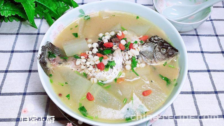 The recipe for winter melon and crucian carp soup