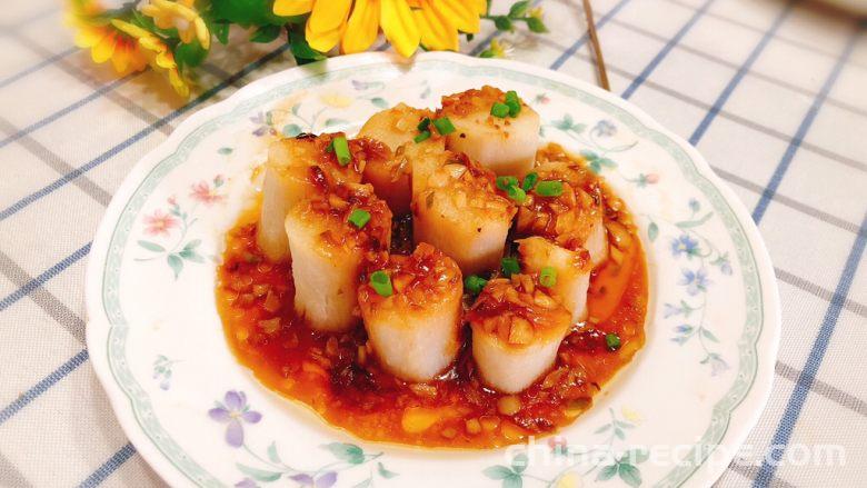 The recipe for oyster sauce, garlic paste, and yam