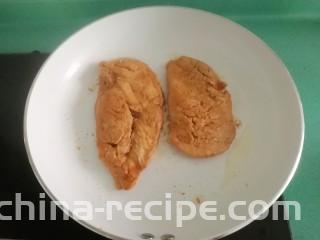 香煎鸡胸肉,两面各煎20秒左右