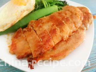 香煎鸡胸肉,美味的鸡胸肉就做好啦，很嫩哦