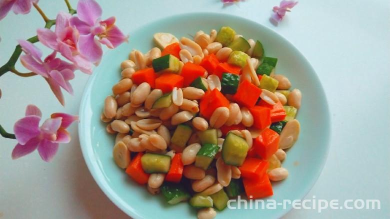 The method of soaking peanuts in vinegar