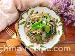 家常孜然四宝,按照芽芽的惯例，还是要美美的摆拍一下的！🙈