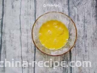 多福豆腐,鸡蛋打散备用