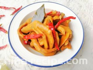 卤香辣鸭爪,非常好吃哦!