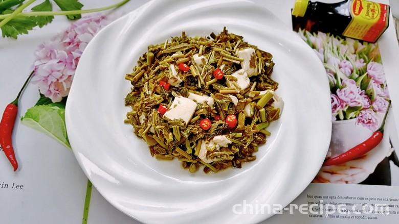 The method of making cold mixed Chinese toon The method of making cold mixed Chinese toon