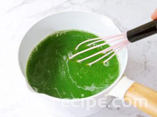 黄瓜凉粉,搅拌均匀