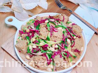 凉拌烤麸,松软Q弹又好吃。