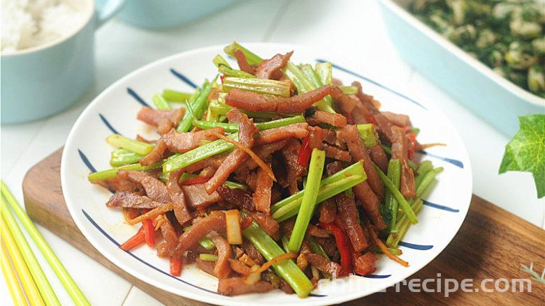 The method of stir frying celery and sun dried orchid meat