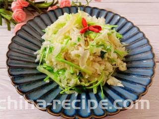 凉拌白菜海蜇皮,成品图